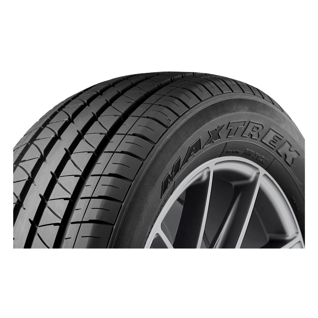 215/65R16C MAXTREK SU-830 109/107 S